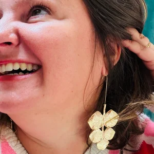 Boucle d'oreille Eglantine - dorée longue acier inoxydable