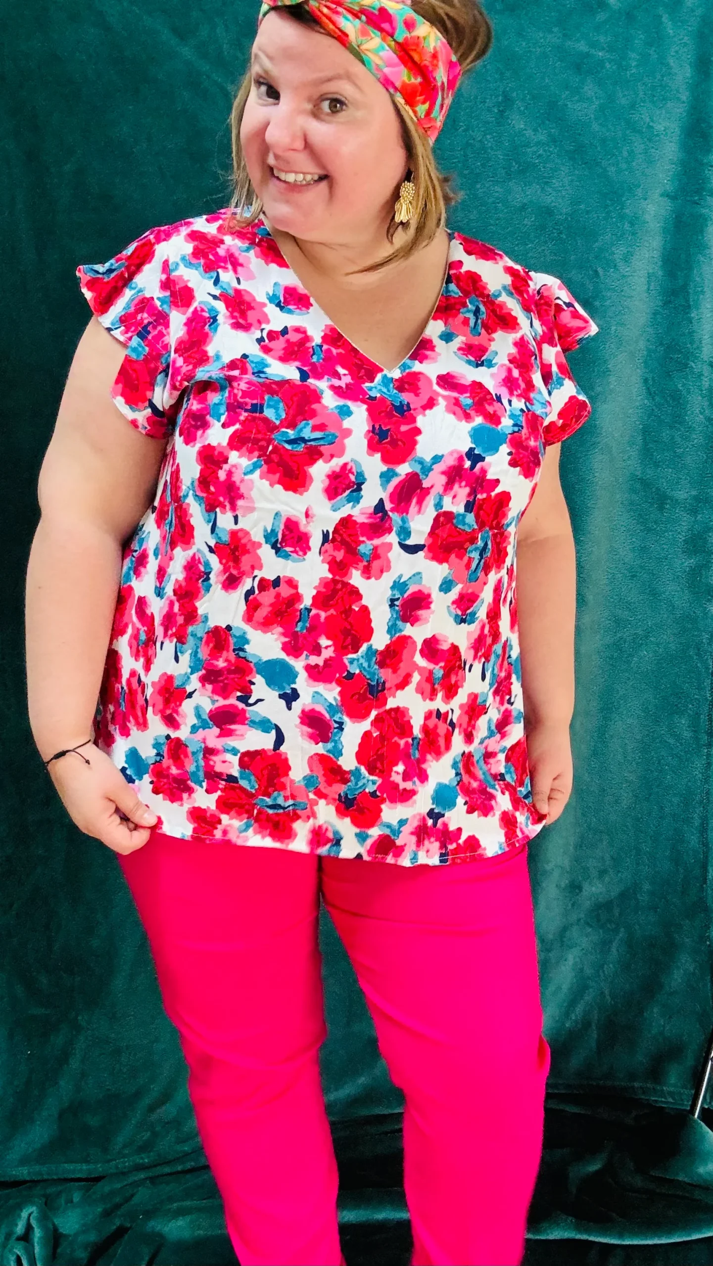 Top Suzane - grande taille motif fleuris rose et blanc – Image 4