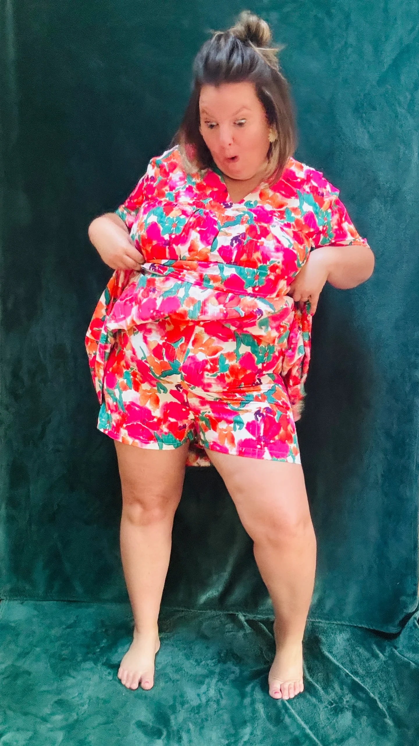 Robe "Short" Felicia grande taille motif fleuris colorés – Image 4