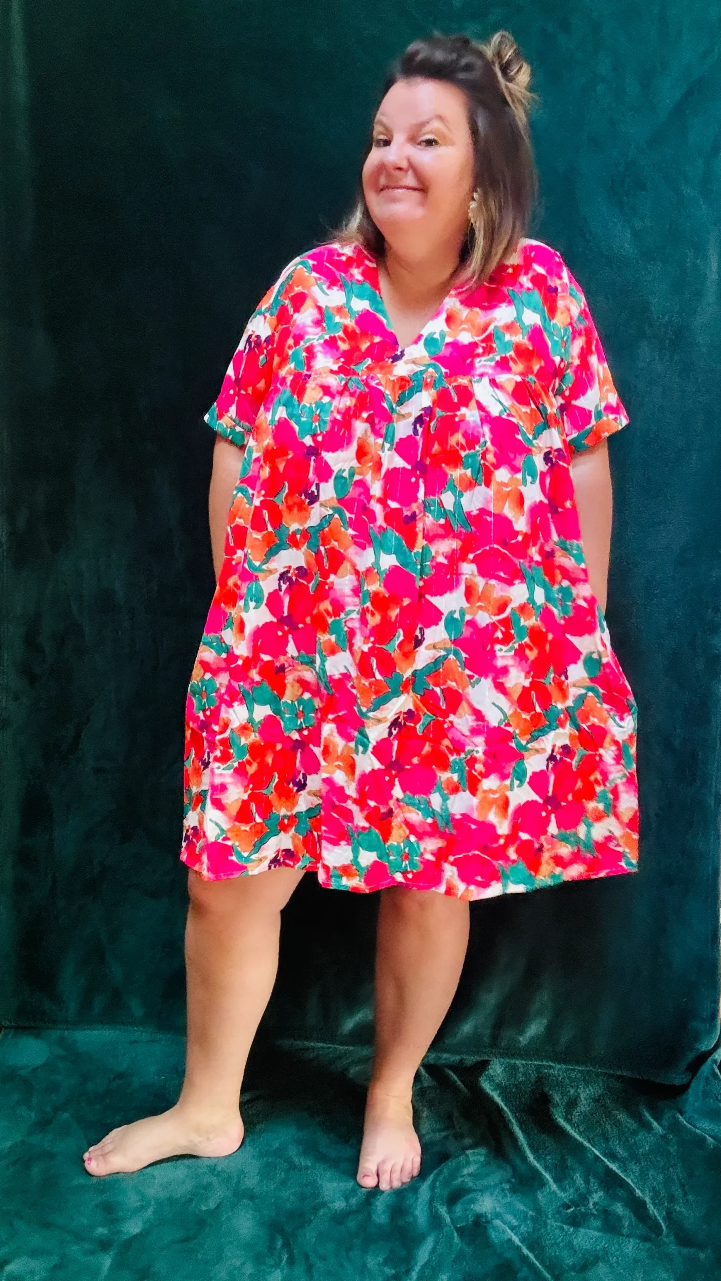 Robe "Short" Felicia grande taille motif fleuris colorés – Image 9